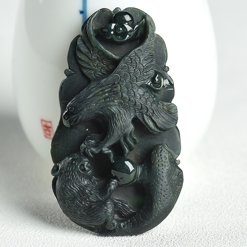 缅甸翡翠英雄吊坠-红掌柜