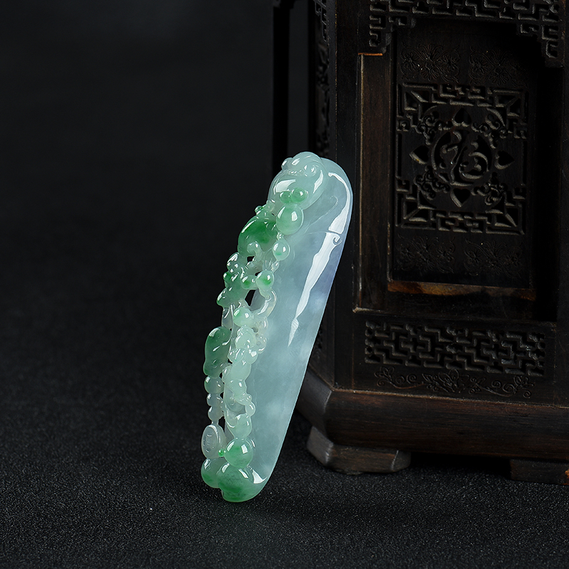 天然春带彩翡翠福寿如意吊坠-红掌柜