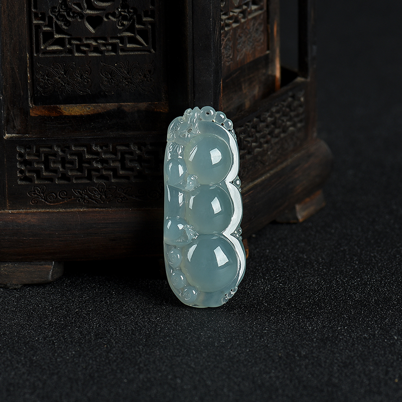 缅甸天然糯种灰绿翡翠连中三元吊坠-红掌柜