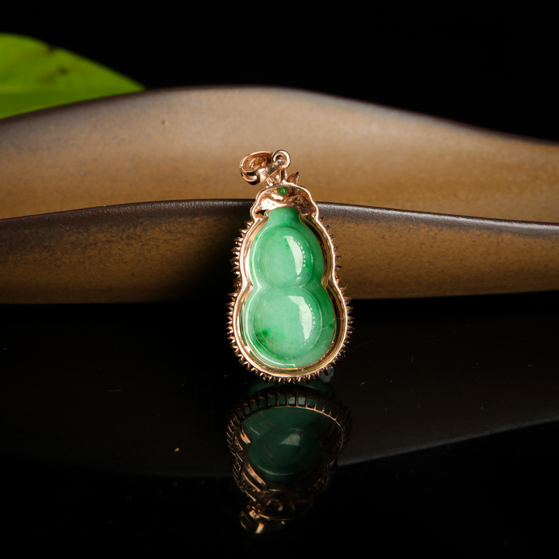 翡翠葫芦吊坠-红掌柜