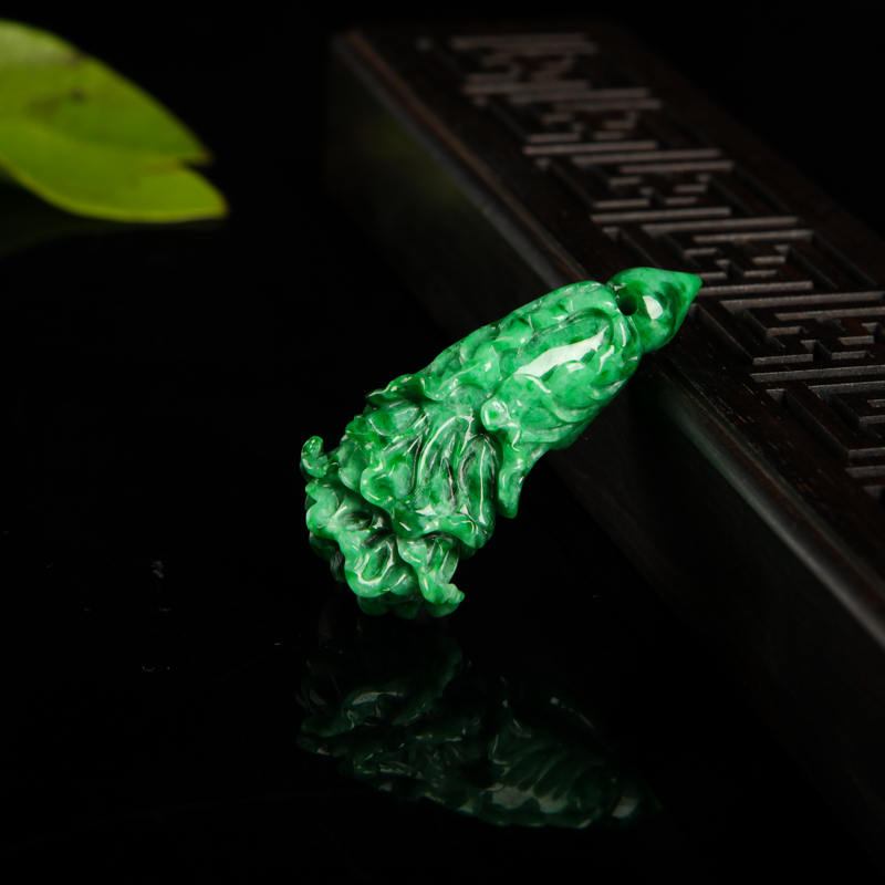 天然花青种翡翠百财吊坠-红掌柜