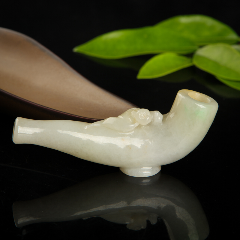 糯种俏色翡翠福如意烟嘴-红掌柜