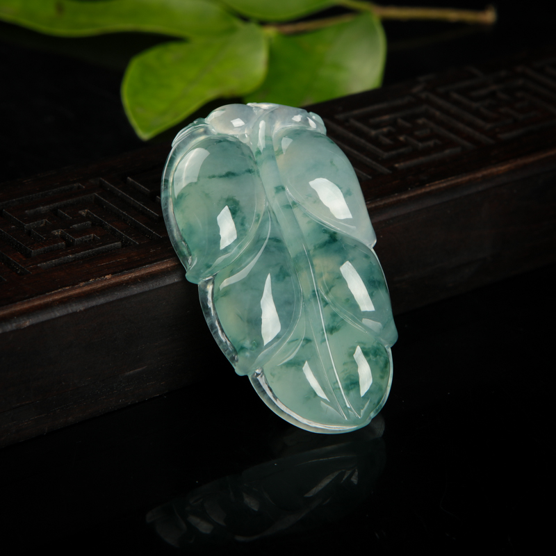 天然糯冰种飘花翡翠金枝玉叶吊坠-红掌柜