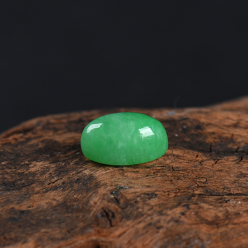 天然糯种翠绿翡翠戒面-红掌柜