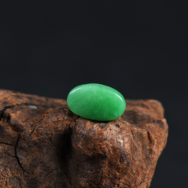 缅甸天然翠绿翡翠戒面-红掌柜