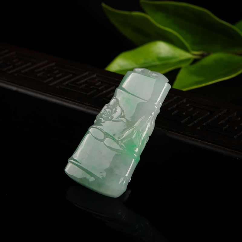 飘翠翡翠节节高吊坠-红掌柜