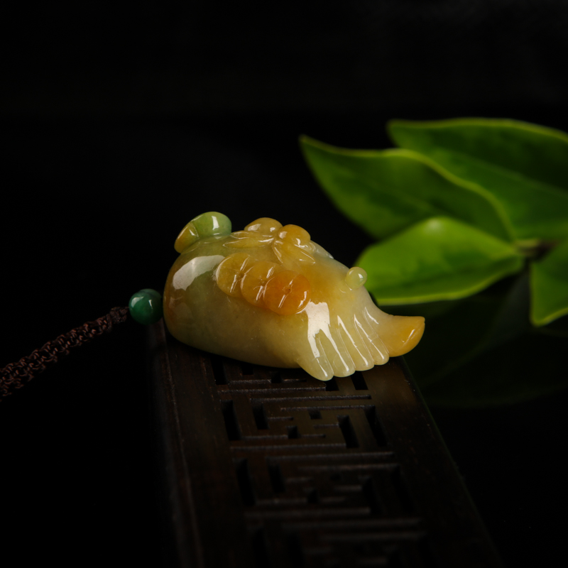 糯种俏色黄翡知足常乐吊坠-红掌柜