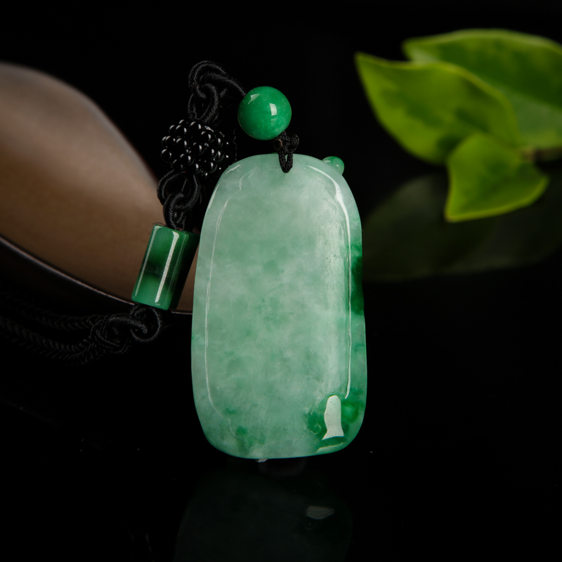 翡翠有备而来吊坠-红掌柜