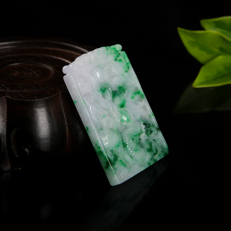 飘花翡翠辰龙吊坠-红掌柜