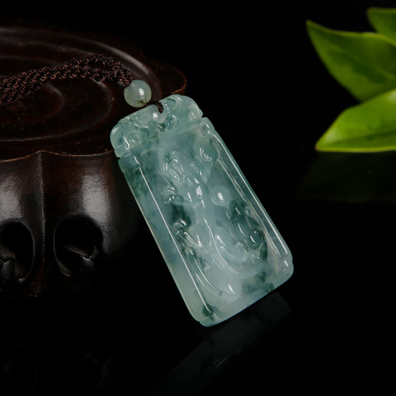 飘花翡翠貔貅吊坠-红掌柜