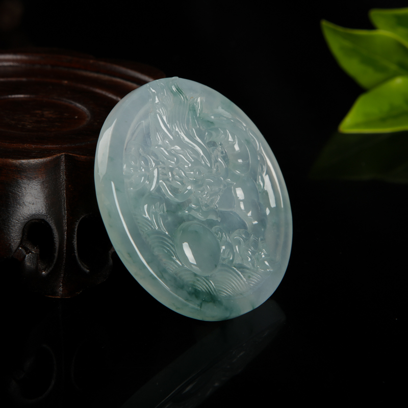 飘花翡翠辰龙吊坠-红掌柜