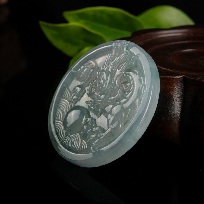 糯冰种翡翠辰龙吊坠-红掌柜