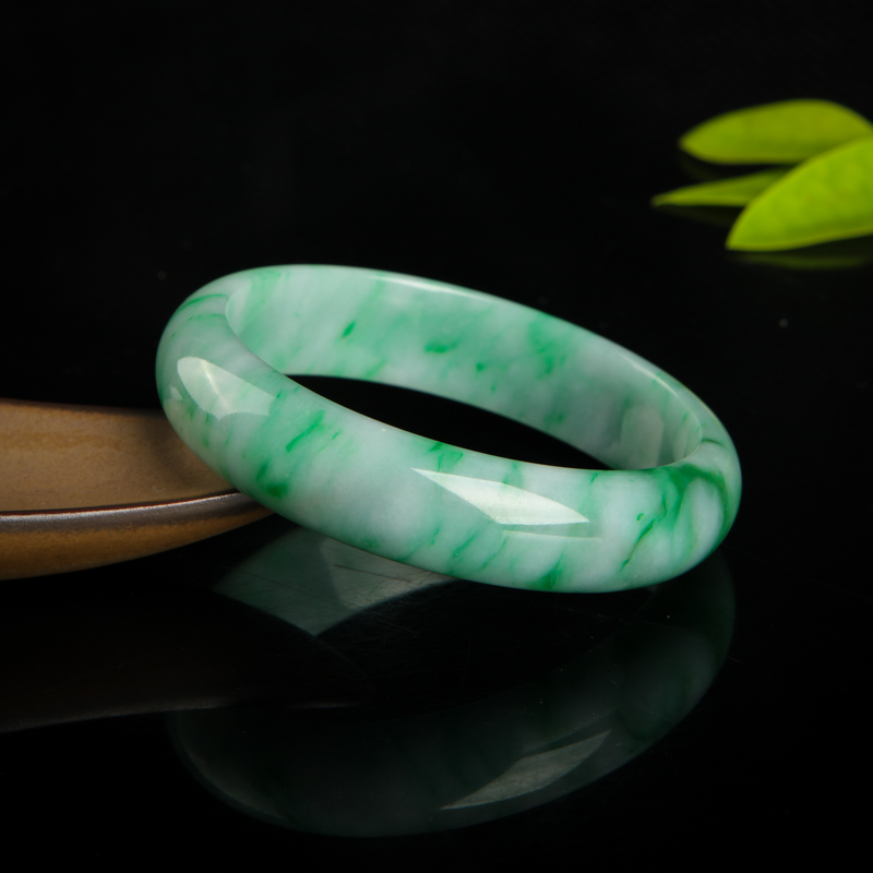 糯种飘翠翡翠手镯-红掌柜