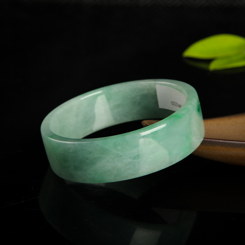 飘翠翡翠方镯-红掌柜