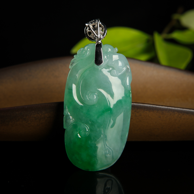 糯种翡翠如意吊坠-红掌柜