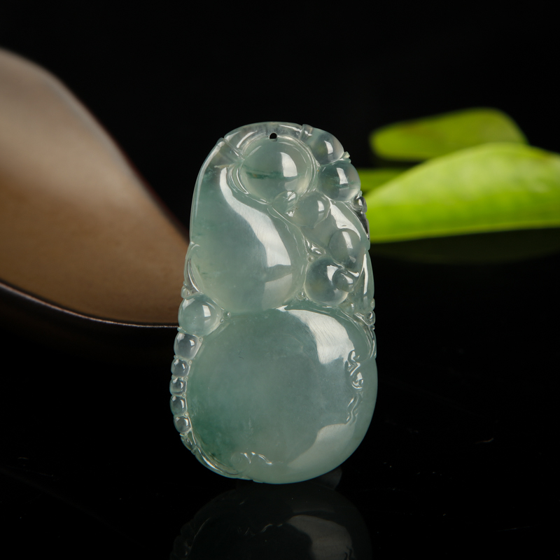 翡翠葫芦吊坠-红掌柜