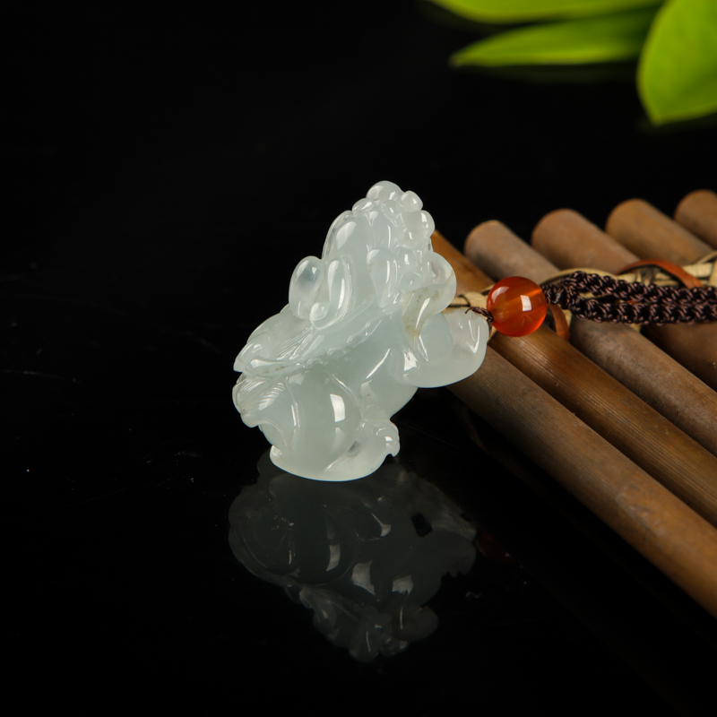 飘花翡翠貔貅吊坠-红掌柜