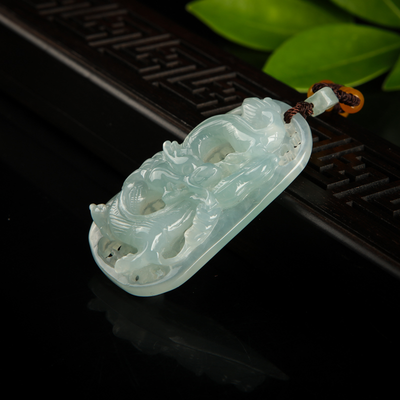 缅甸糯种浅绿翡翠辰龙吊坠-红掌柜
