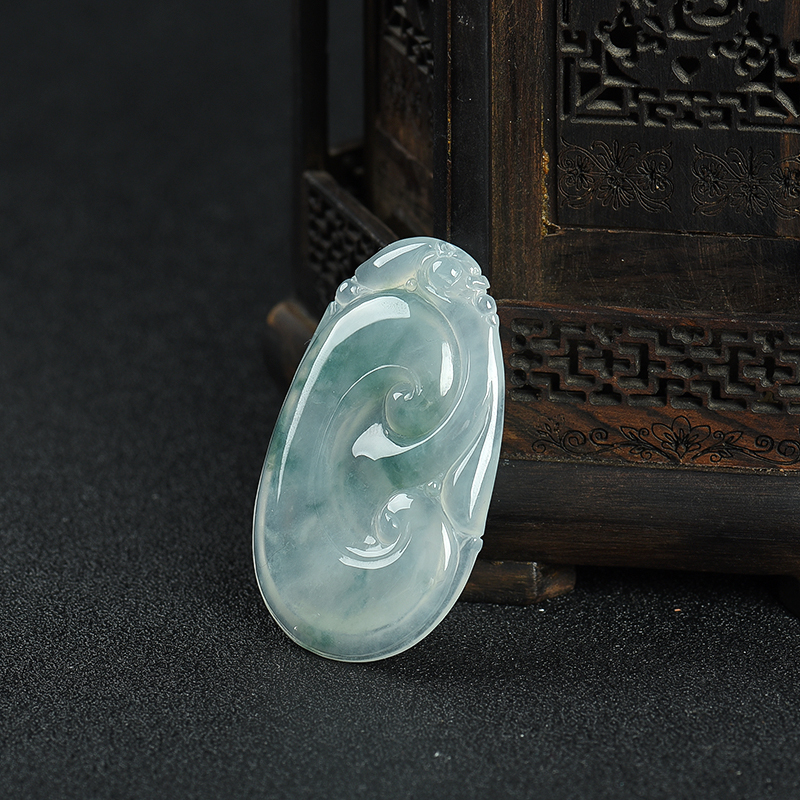 糯种翡翠金枝玉叶吊坠-红掌柜