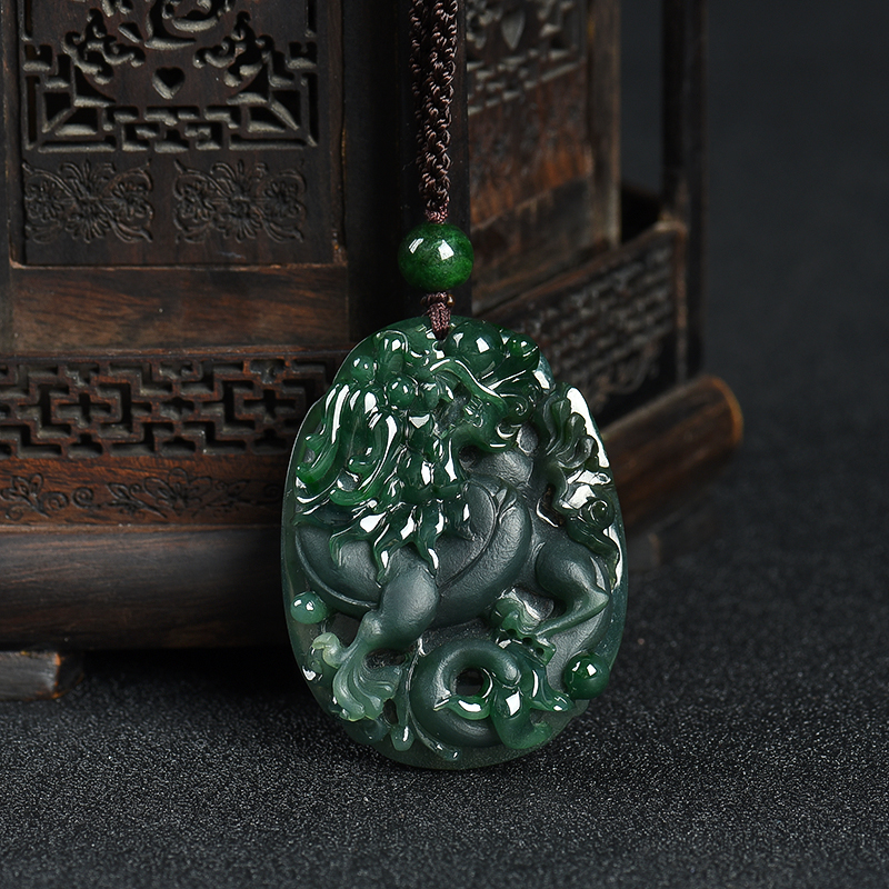 糯种暗绿翡翠辰龙吊坠-红掌柜