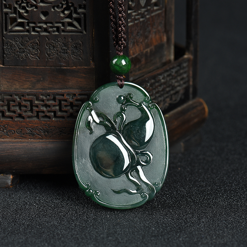 翡翠辰龙吊坠-红掌柜