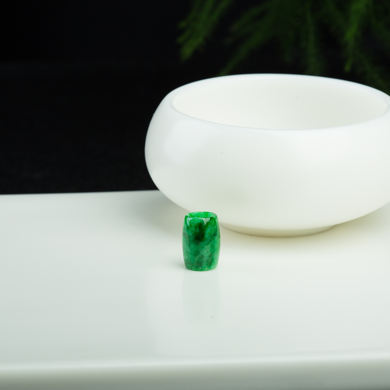 翡翠路路通吊坠-红掌柜