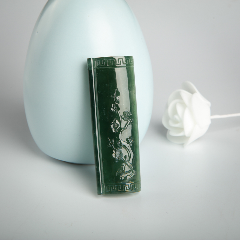 糯种深绿翡翠梅花吊坠-红掌柜
