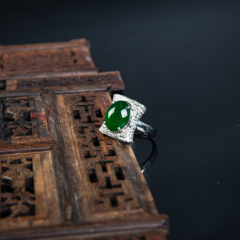 糯种翠绿翡翠戒指-红掌柜