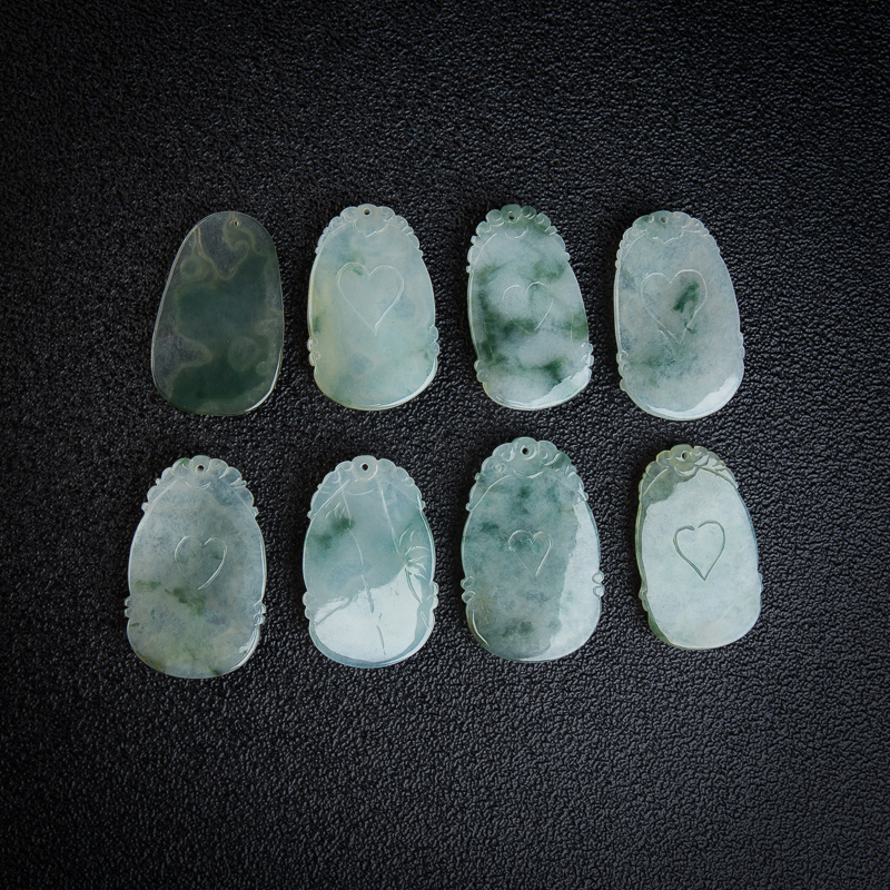 翡翠生肖单件吊坠-红掌柜