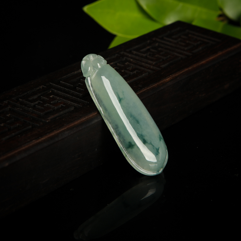 飘花翡翠福瓜吊坠-红掌柜