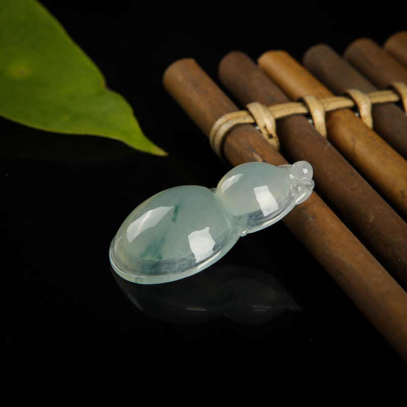缅甸糯冰种飘花翡翠葫芦吊坠-红掌柜