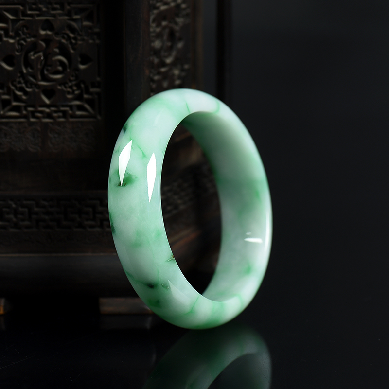天然糯种飘翠翡翠手镯-红掌柜
