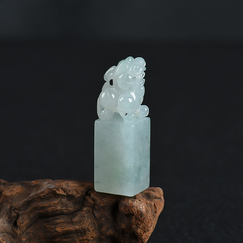 天然糯种飘花翡翠貔貅印章-红掌柜