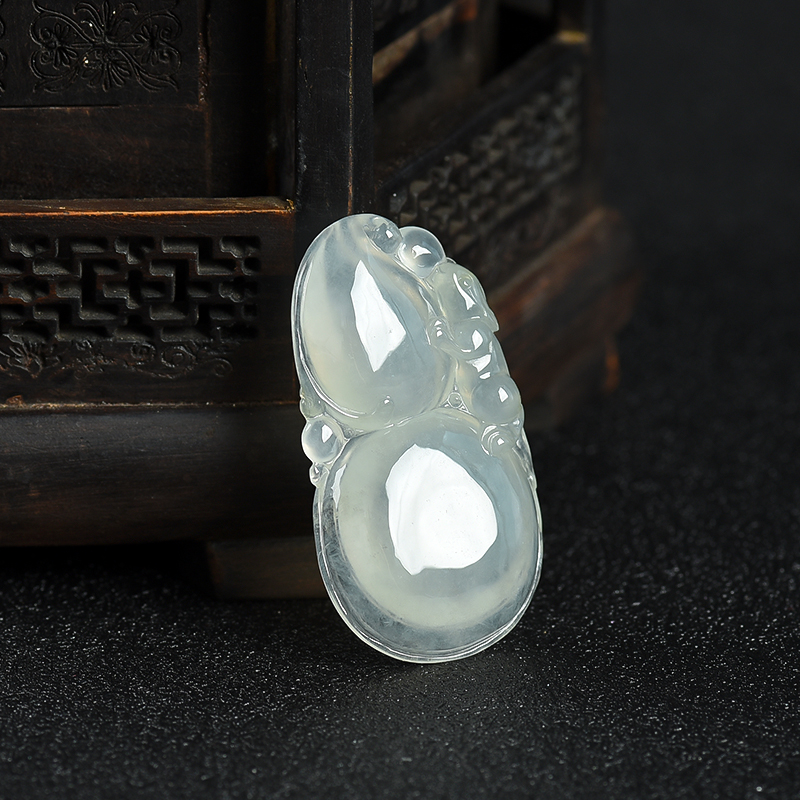 白色翡翠福禄吊坠-红掌柜