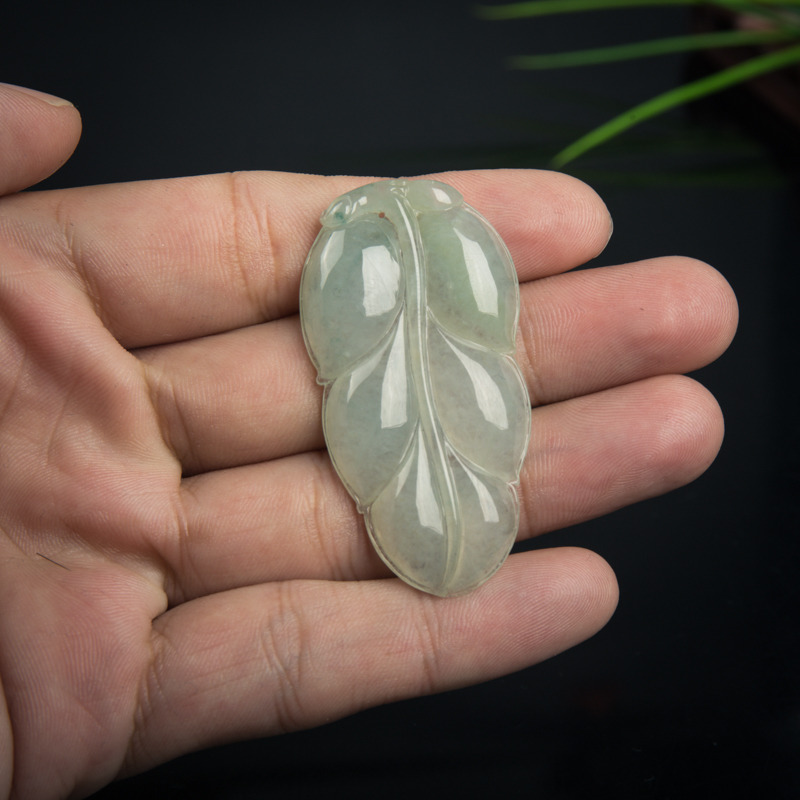 天然糯冰种翡翠金枝玉叶吊坠-红掌柜