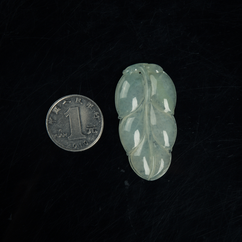 糯冰种翡翠金枝玉叶吊坠-红掌柜