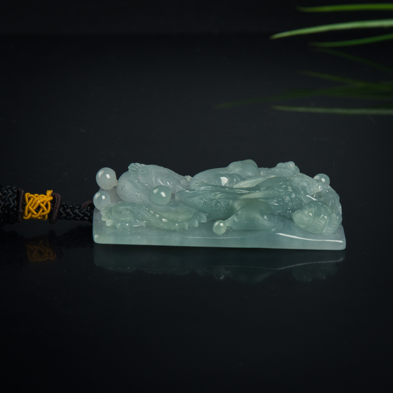 糯种天然灰绿翡翠辰龙吊坠-红掌柜