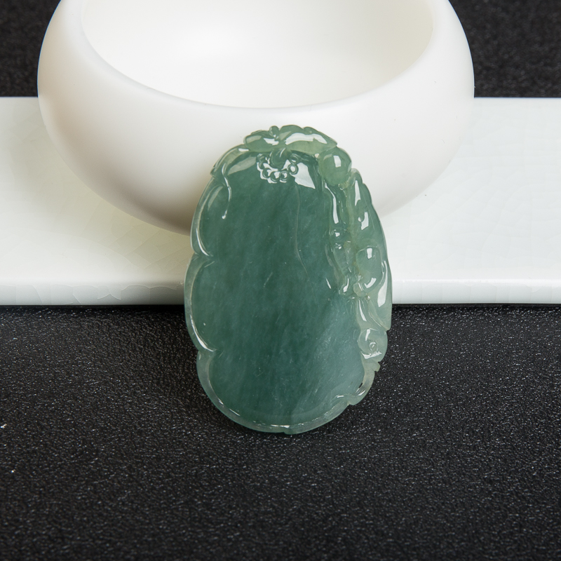 糯种灰绿翡翠福寿吊坠-红掌柜