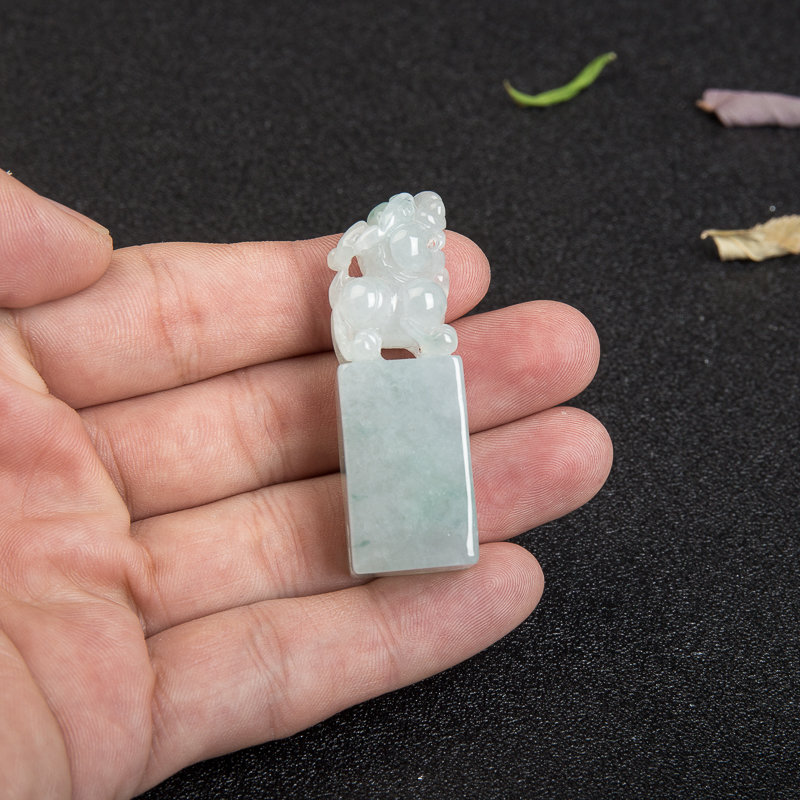 缅甸糯冰种飘花翡翠貔貅印章-红掌柜