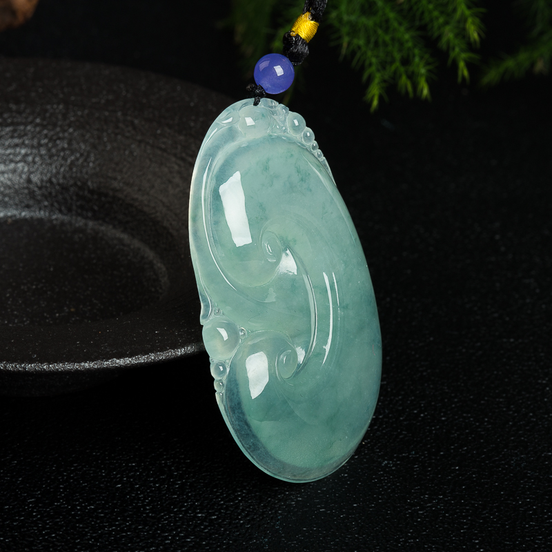 天然飘花翡翠如意吊坠-红掌柜