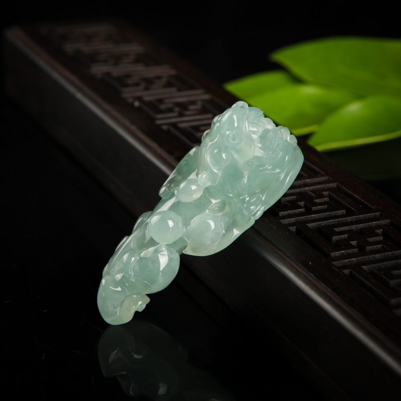 糯冰种翡翠貔貅吊坠-红掌柜