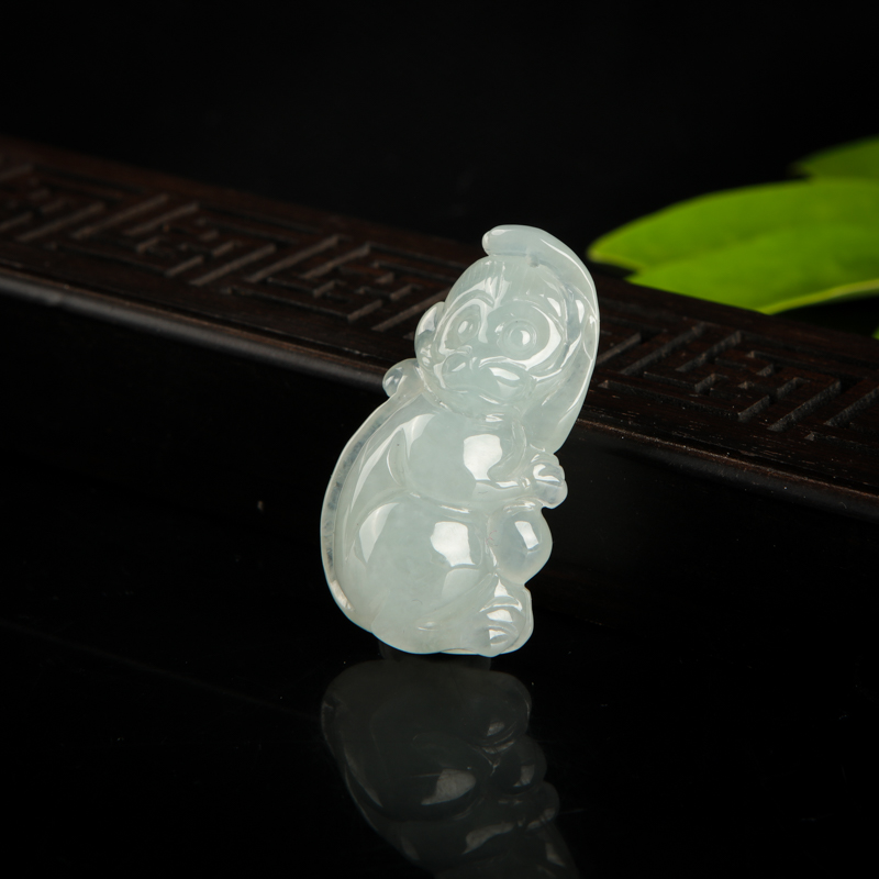 糯种翡翠申猴吊坠-红掌柜