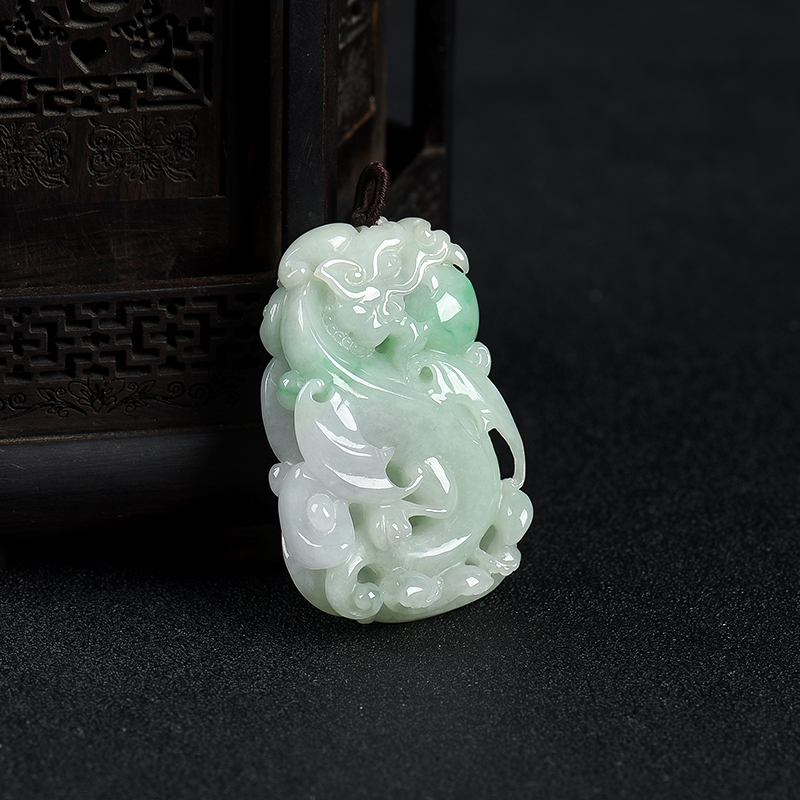 飘翠翡翠仿古龙牌吊坠-红掌柜