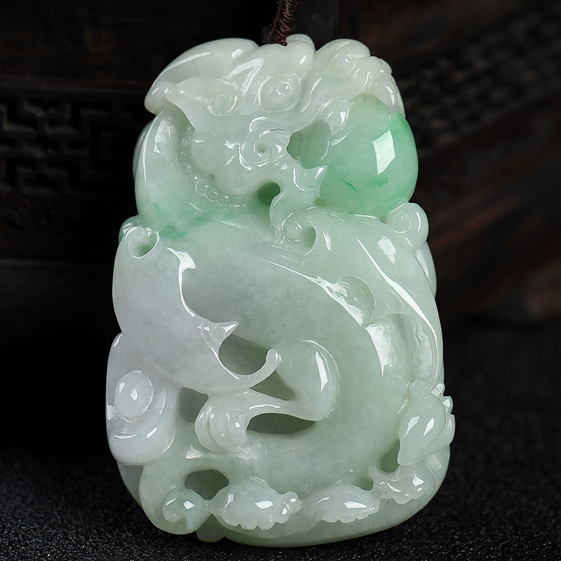 缅甸翡翠仿古龙牌吊坠-红掌柜