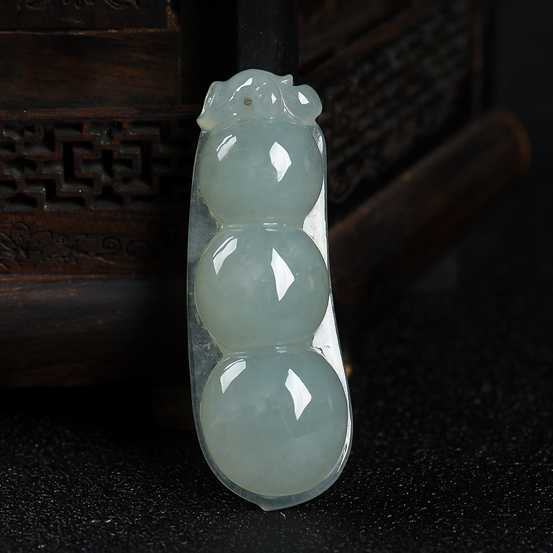 缅甸天然糯种灰绿翡翠吊坠-红掌柜