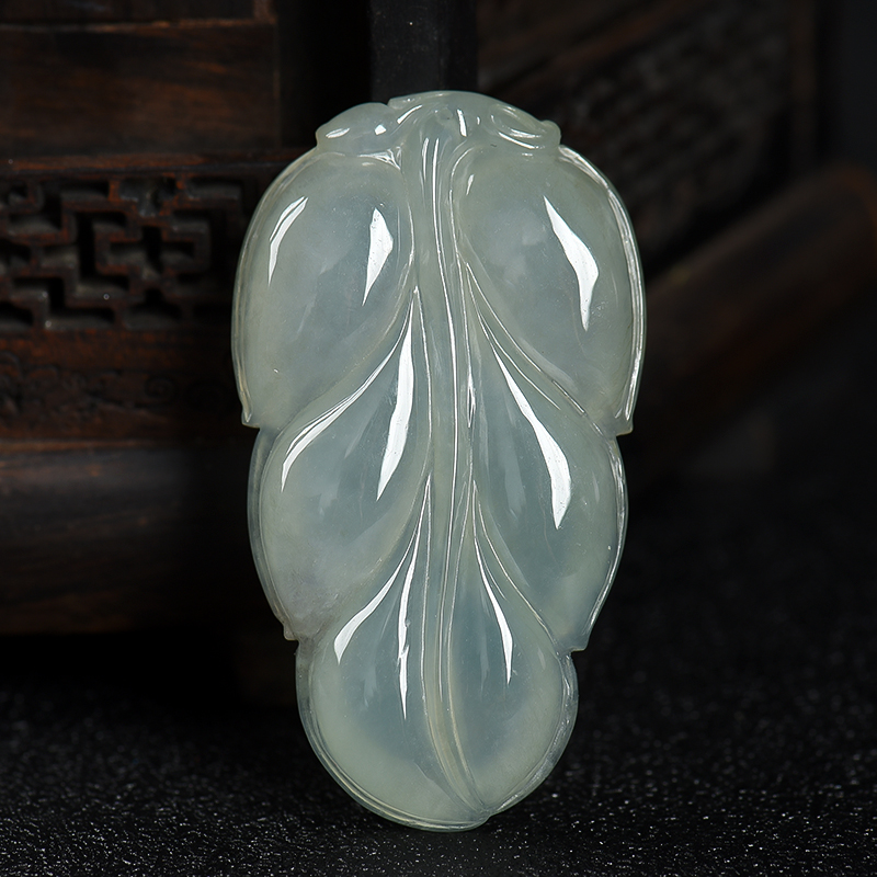 缅甸天然糯种灰绿翡翠吊坠-红掌柜