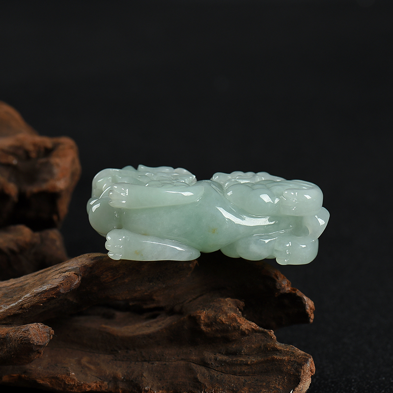 缅甸天然浅绿翡翠貔貅吊坠-红掌柜