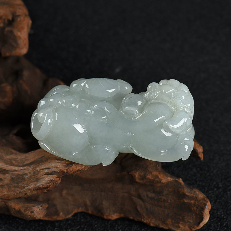 天然糯种翡翠貔貅吊坠-红掌柜