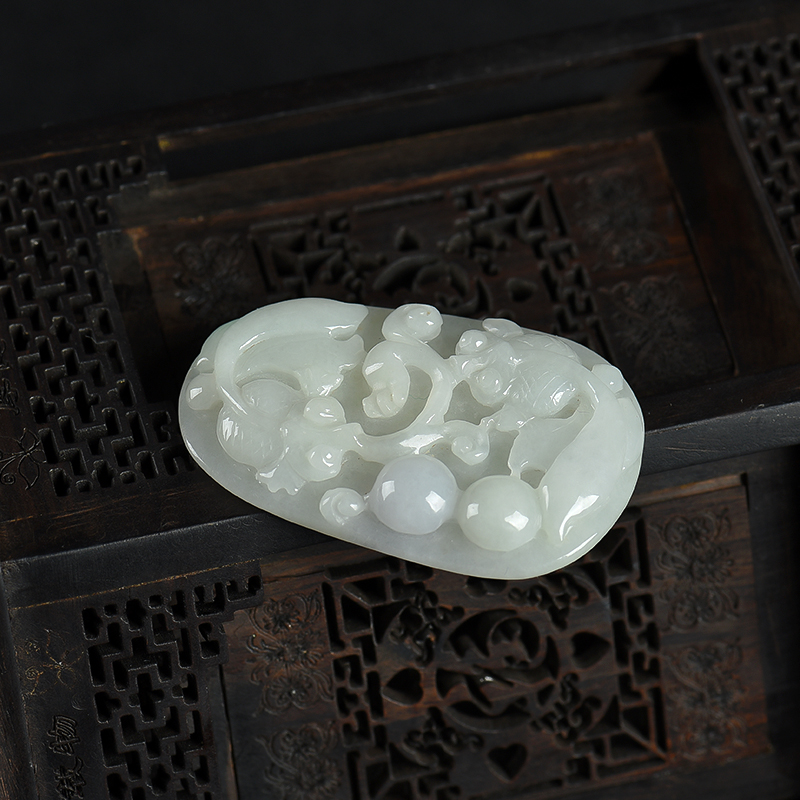 缅甸天然糯种翡翠吊坠-红掌柜