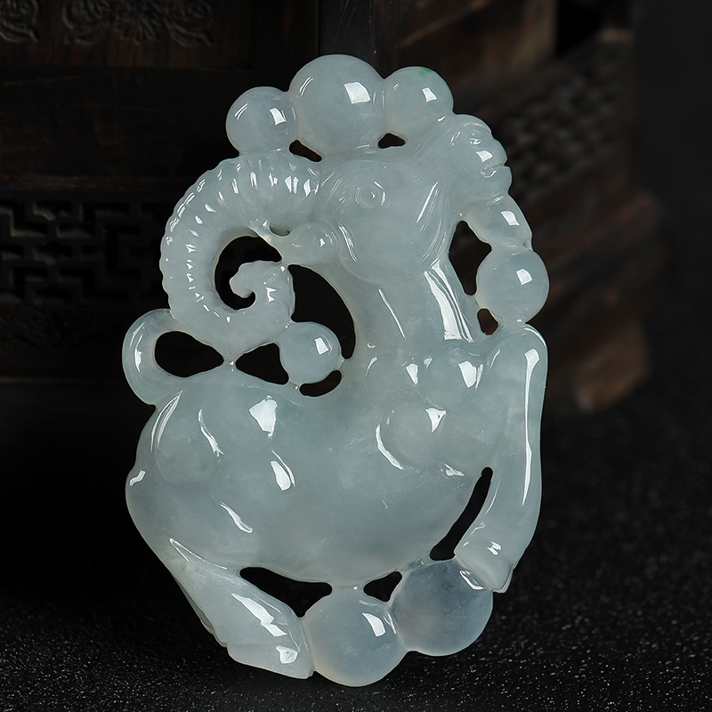 糯种翡翠喜气洋洋吊坠-红掌柜